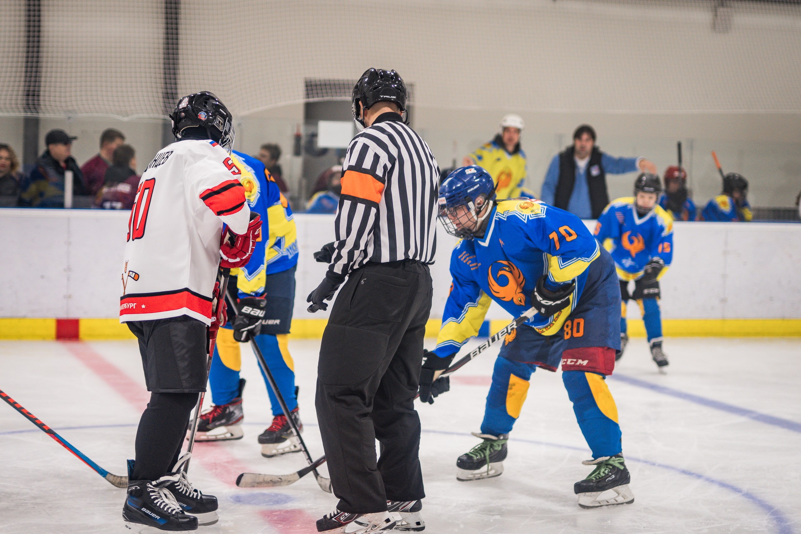 Лёд для команды по специальному хоккею «Феникс»
